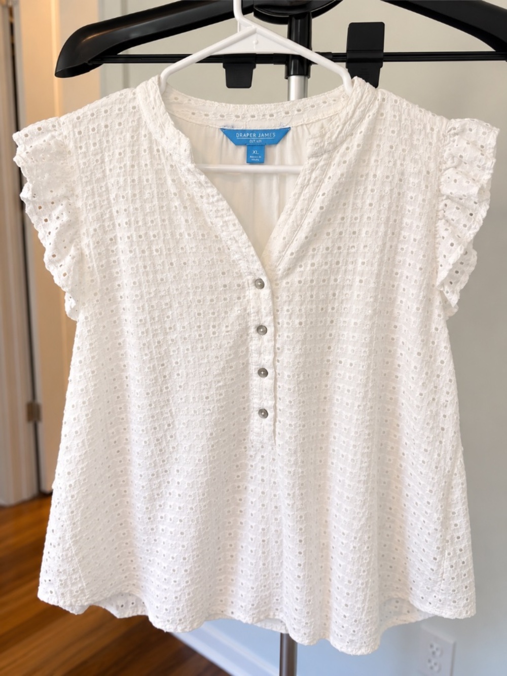 Draper James White Eyelet Ruffle Sleeve Button Front Blouse XL
